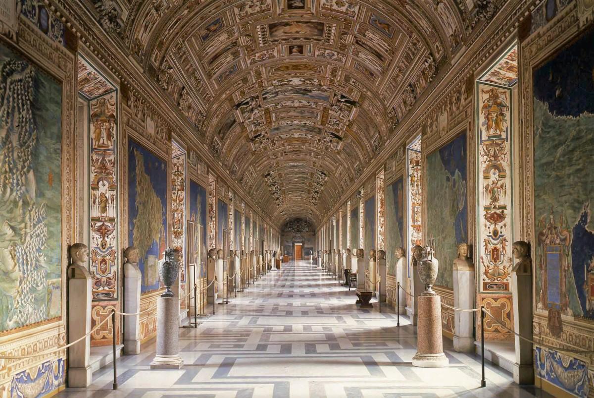 Frescoed barrel-vaulted ceiling and map-covered walls of the Gallery of Maps in the Vatican Museums